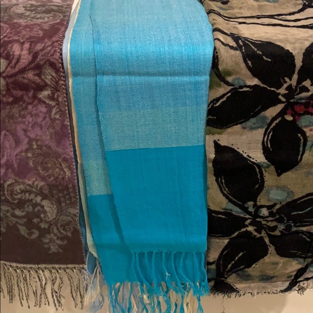 Scarfs Bundle - image 6
